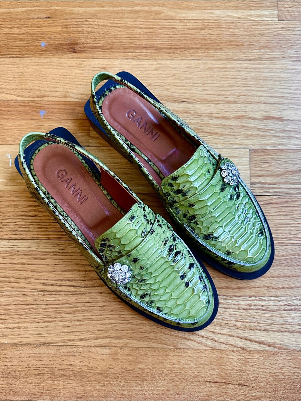 BN Ganni green snakeskin slingback loafers size 39